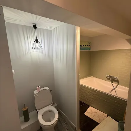 Lägenhet Spacieuse Et Moderne Avec Cuisine Et Salle De Bain *